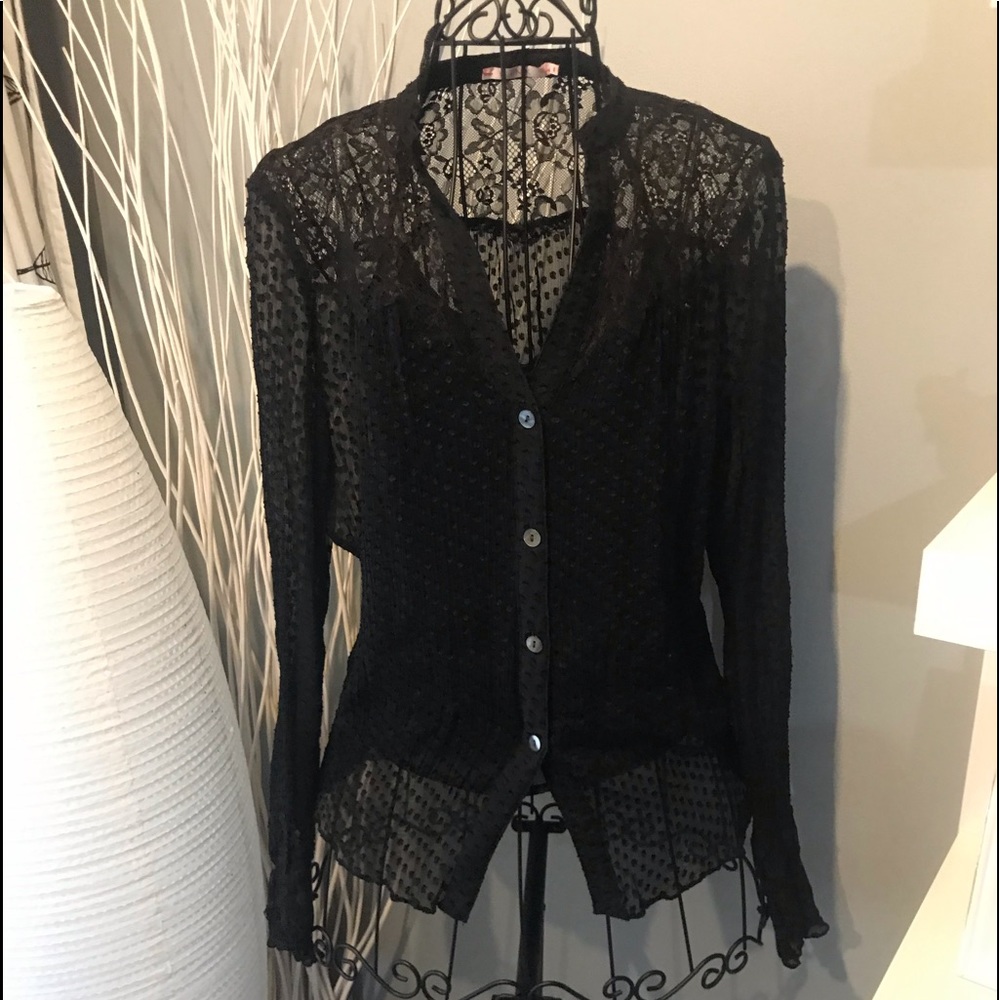 WINK lace shirt/blouse